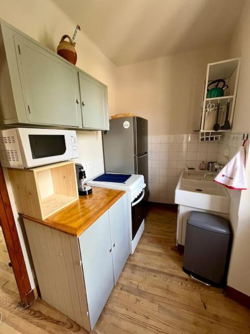 La Petite Ourse Maison De Village A Oust Eksteriør billede