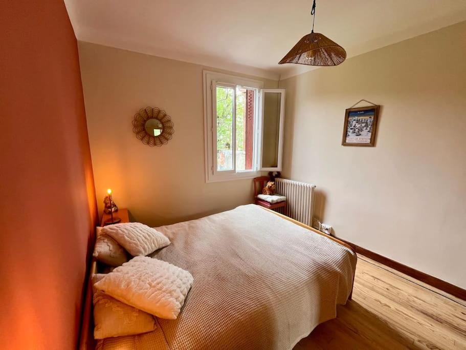 La Petite Ourse Maison De Village A Oust Eksteriør billede